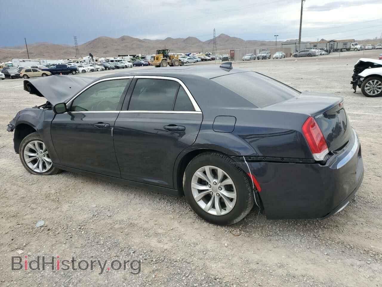 2015 CHRYSLER 300 - VIN: 2C3CCAAG2FH903944 - Фото 2