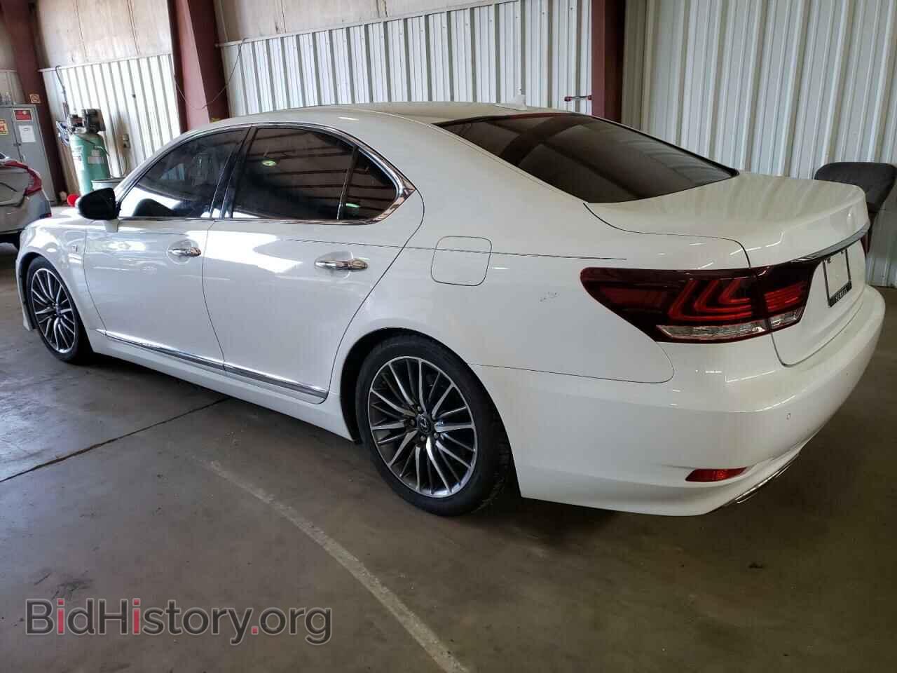 2013 LEXUS LS460 - VIN: JTHBL5EF1D5122237 - Photo 2
