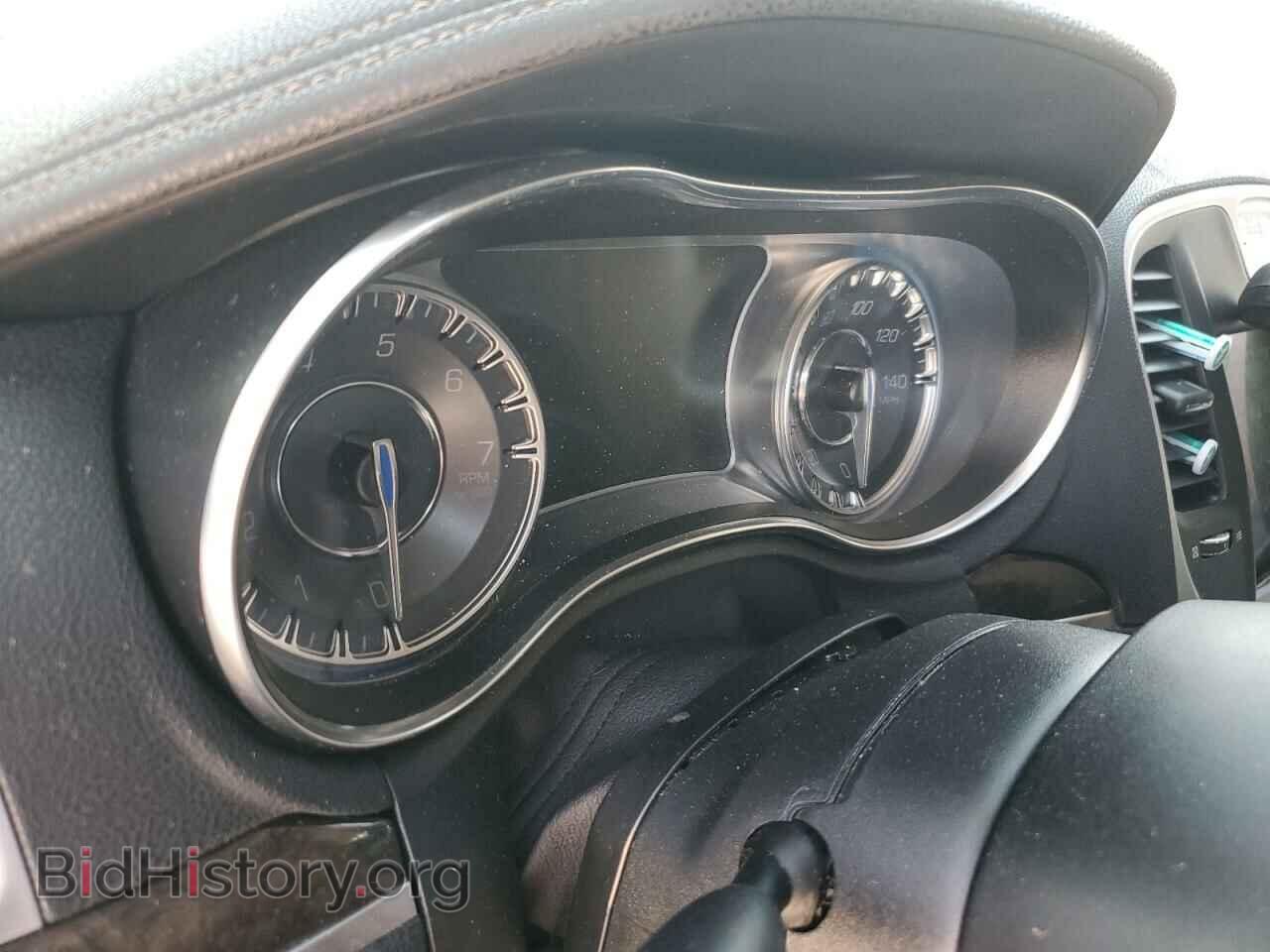 2019 CHRYSLER 300 - VIN: 2C3CCAEG8KH686632 - Фото 9