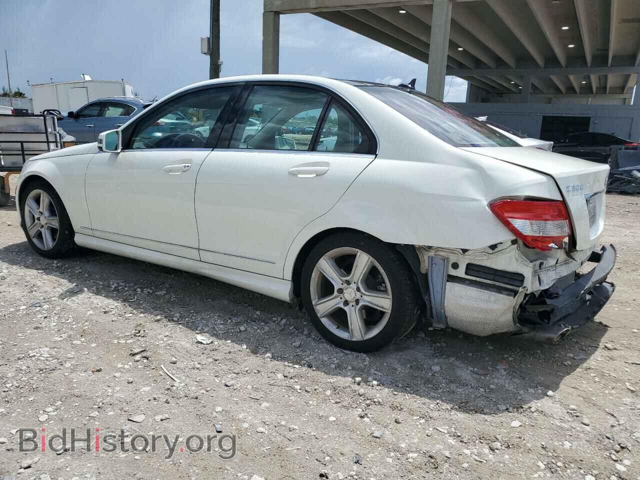 2011 MERCEDES-BENZ C-CLASS - VIN: WDDGF5EB8BA522981 - Фото 2