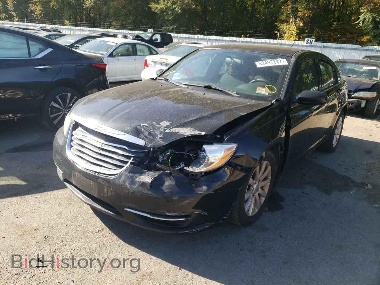 2013 CHRYSLER 200 - VIN: 1C3CCBBG0DN559748 - Фото 2