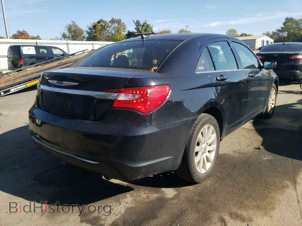 2013 CHRYSLER 200 - VIN: 1C3CCBBG0DN559748 - Фото 4