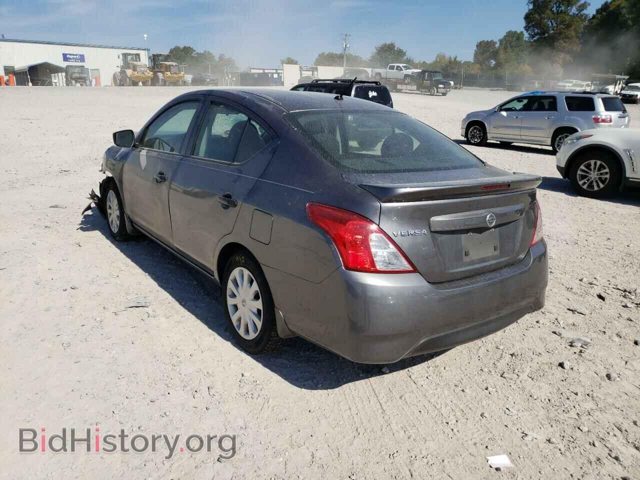2017 NISSAN VERSA - VIN: 3N1CN7AP3HL883080 - Фото 3