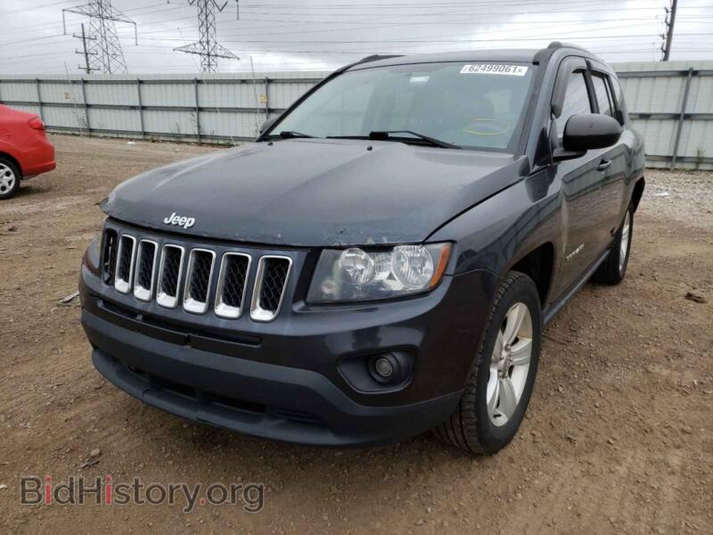 2014 Jeep COMPASS (VIN 1C4NJDBB2ED621927) — photo 2 of 10