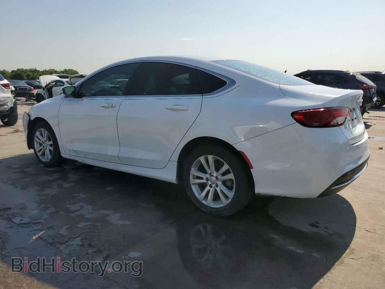 2015 CHRYSLER 200 - VIN: 1C3CCCAB3FN602106 - Фото 2