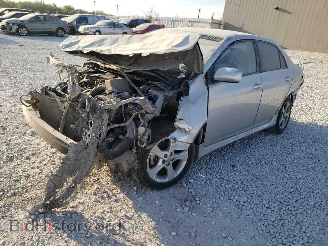 2011 TOYOTA COROLLA - VIN: 2T1BU4EE2BC748282 - Фото 2