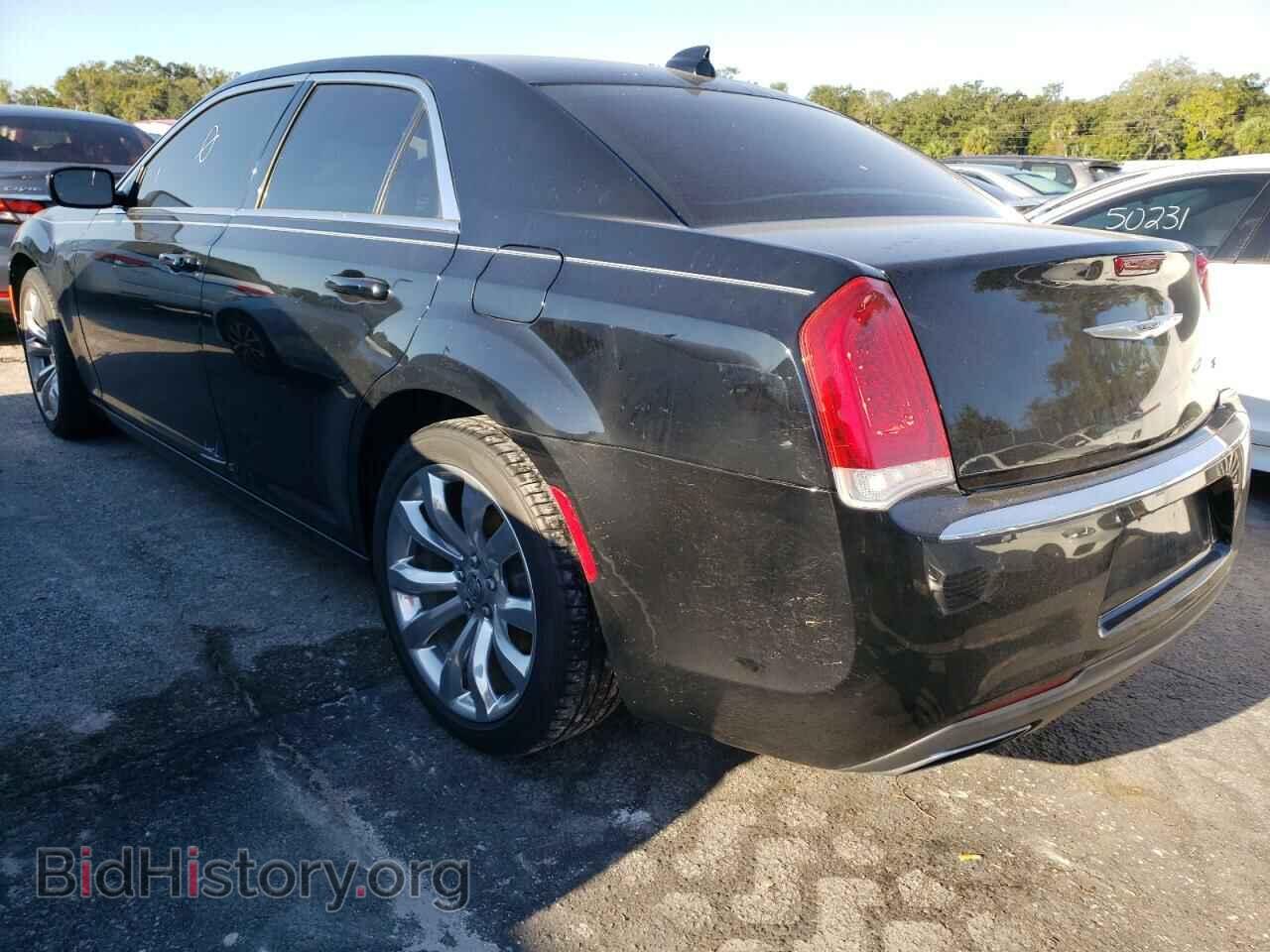 2017 CHRYSLER 300 - VIN: 2C3CCAAG4HH657613 - Фото 3