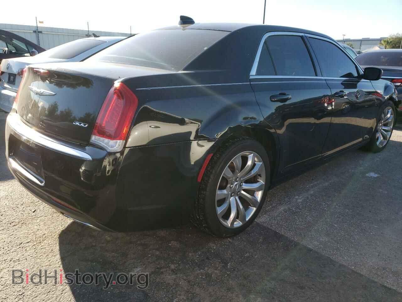 2017 CHRYSLER 300 - VIN: 2C3CCAAG4HH657613 - Фото 4
