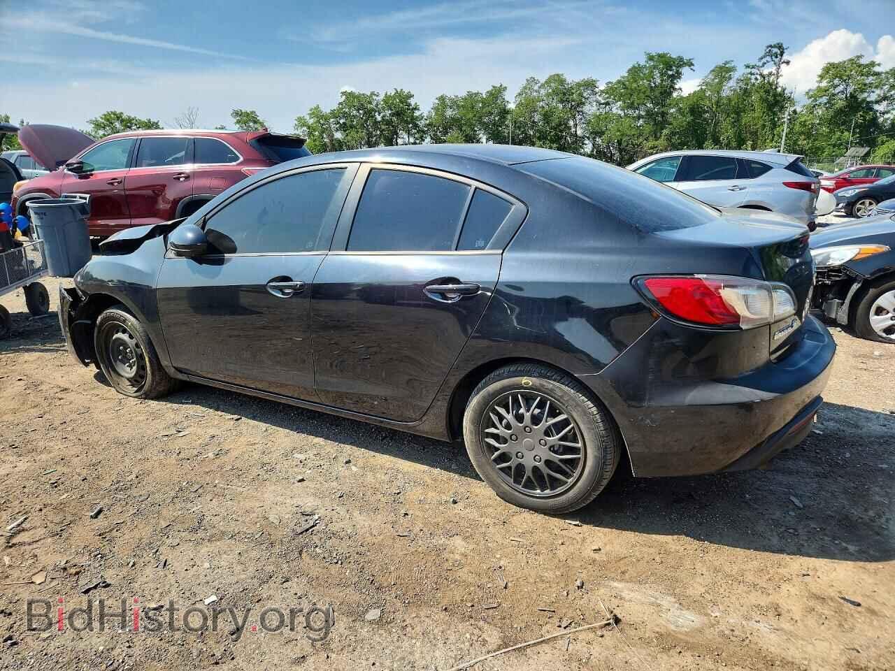 2011 MAZDA 3 - VIN: JM1BL1UG7B1470973 - Photo 2