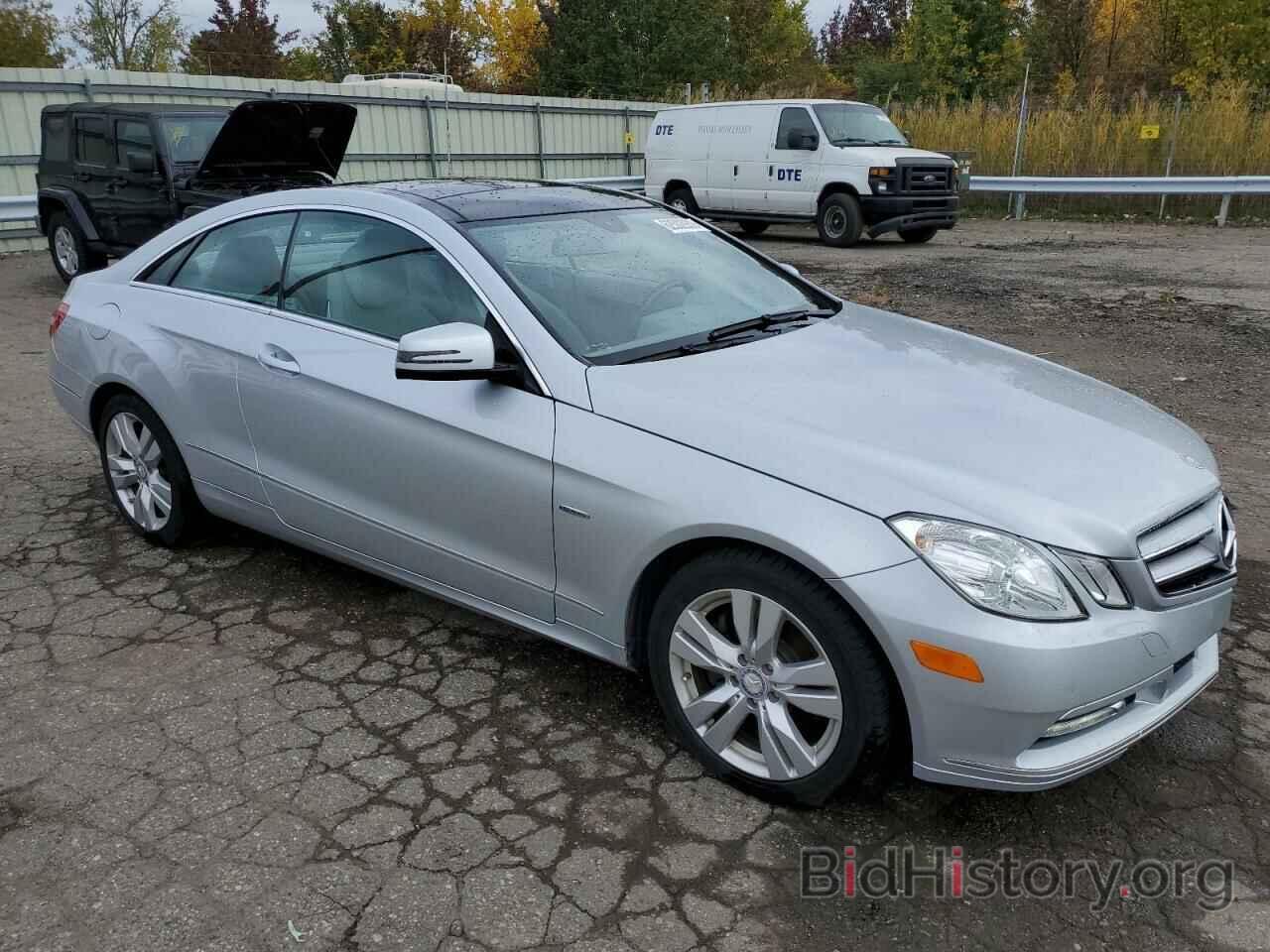 Photo WDDKJ5KB7CF143357 - MERCEDES-BENZ E-CLASS 2012