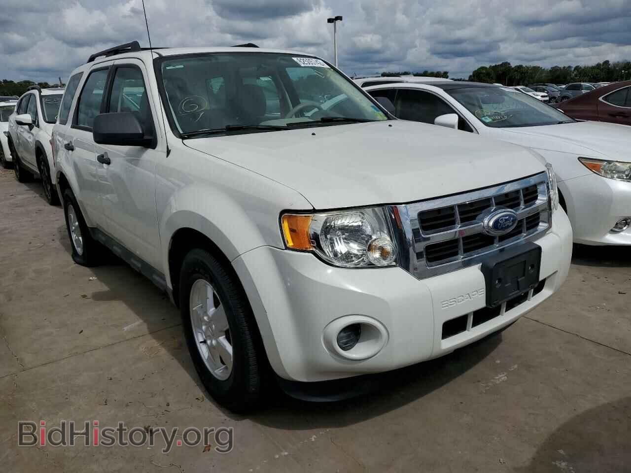 Фотография 1FMCU0C72BKA36768 - FORD ESCAPE 2011