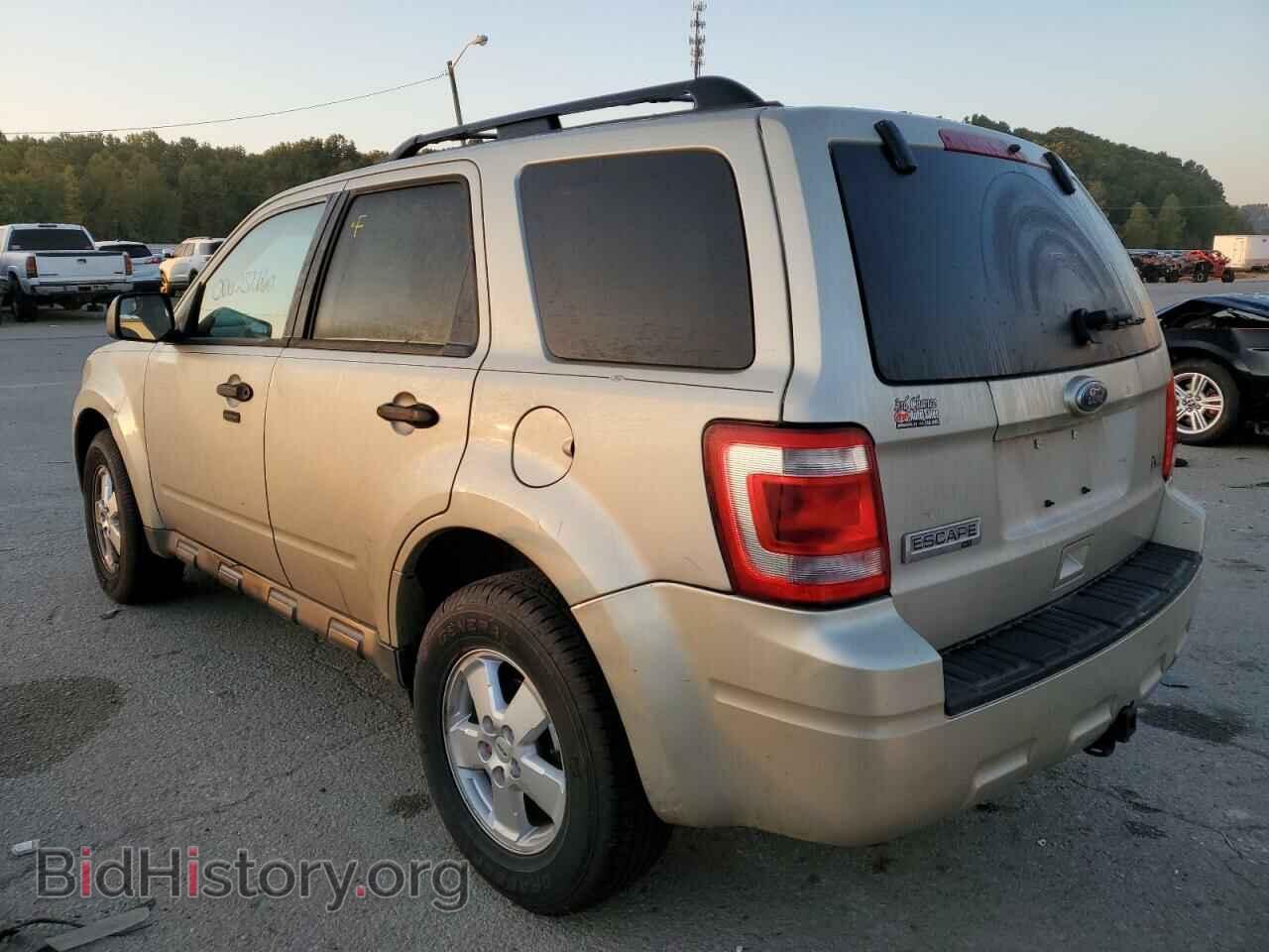 2011 FORD ESCAPE - VIN: 1FMCU0DG4BKA20389 - Фото 3