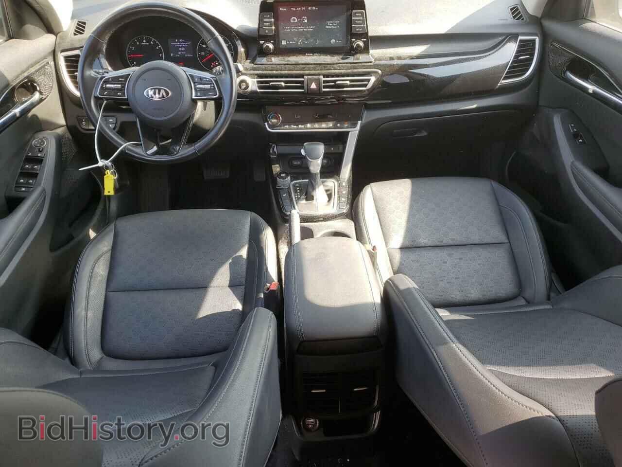 2021 KIA SELTOS - VIN: KNDERCAA0M7227822 - Фото 8