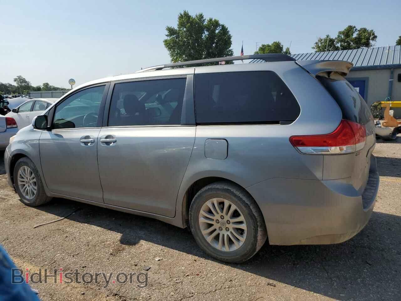 2013 TOYOTA All Models - VIN: 5TDYK3DC8DS371574 - Photo 2