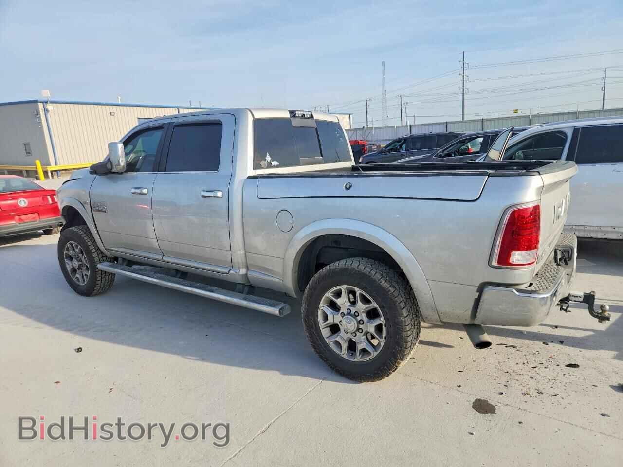 2017 RAM 2500 - VIN: 3C6UR5GJ8HG569034 - Photo 2
