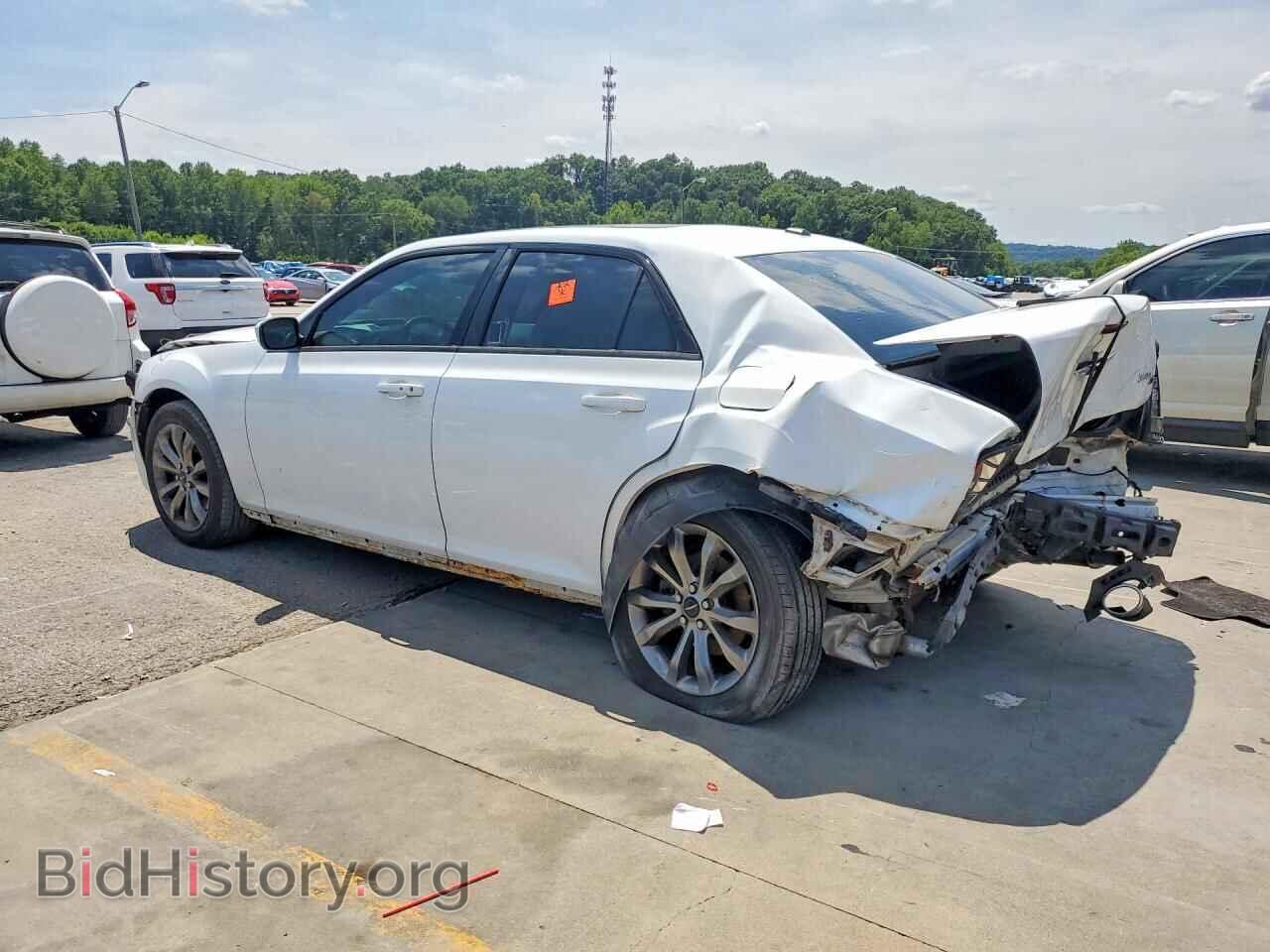 2014 CHRYSLER 300 - VIN: 2C3CCAGG4EH297388 - Фото 2