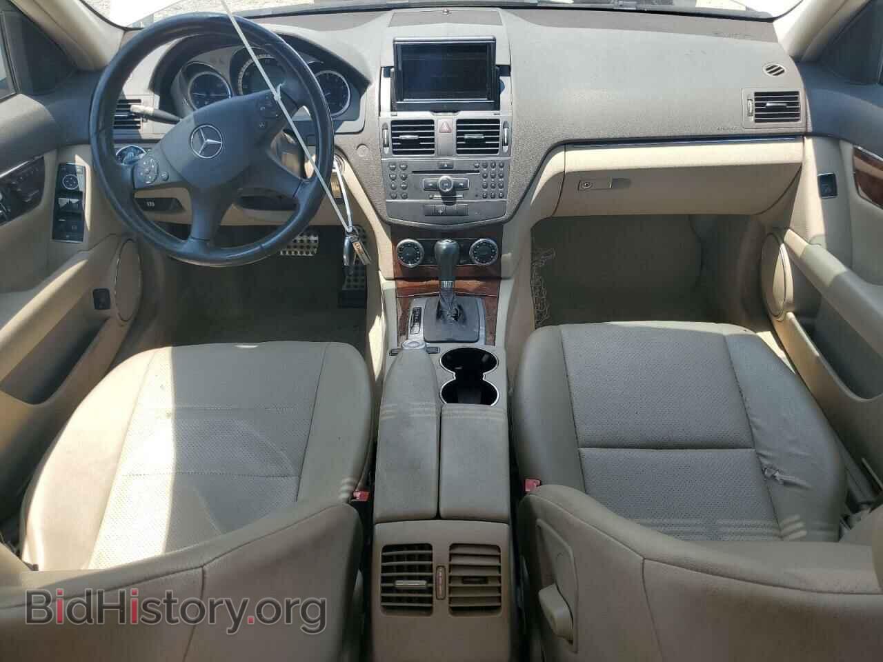 2011 MERCEDES-BENZ C-CLASS - VIN: WDDGF5EB8BR185097 - Фото 8