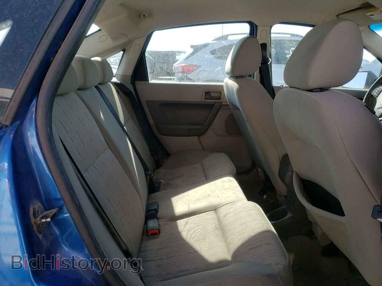 2011 FORD FOCUS - VIN: 1FAHP3FN2BW106877 - Photo 6