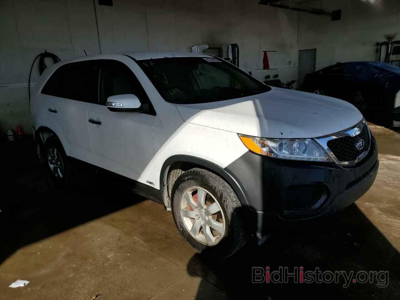 Photo 5XYKTCA12BG017016 - KIA SORENTO 2011