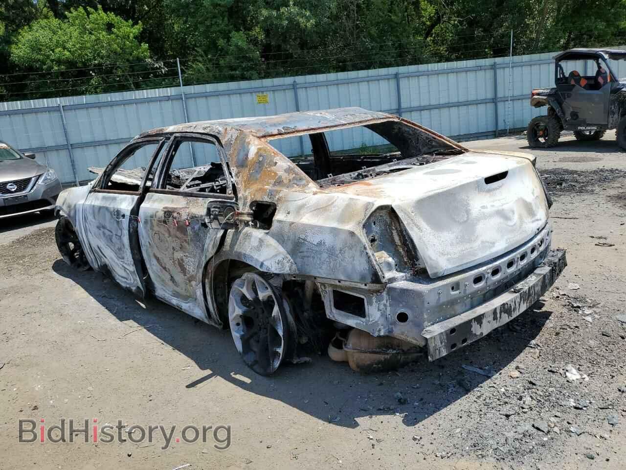 2019 CHRYSLER 300 - VIN: 2C3CCABG7KH609481 - Фото 2