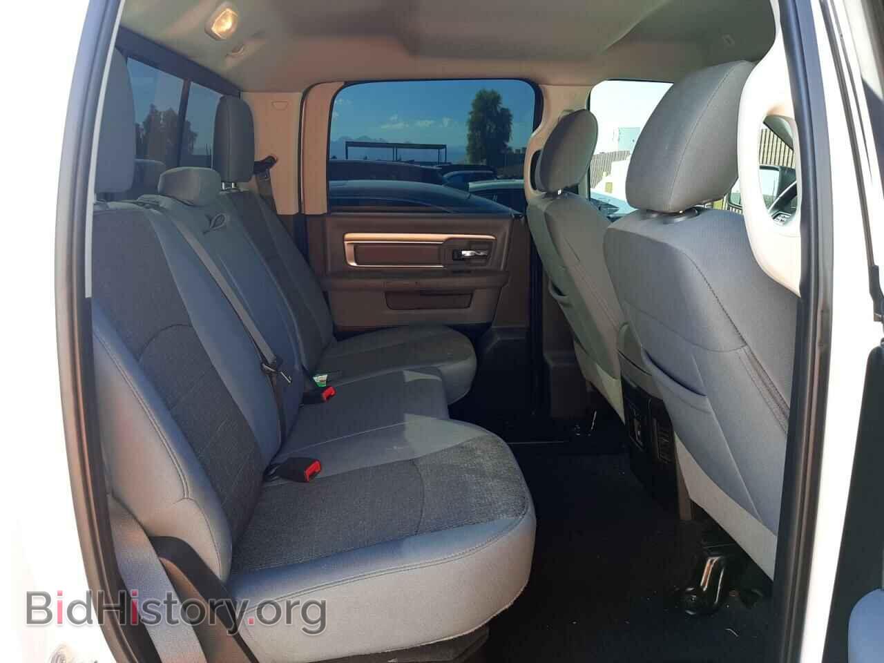 2019 RAM 1500 - VIN: 1C6RR6LT2KS538106 - Фото 6