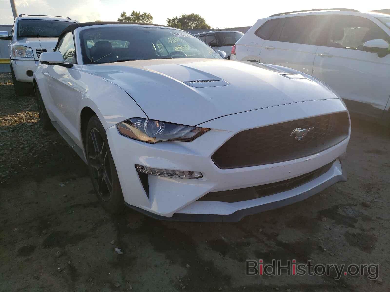 Photo 1FATP8UH4L5139522 - FORD MUSTANG 2020
