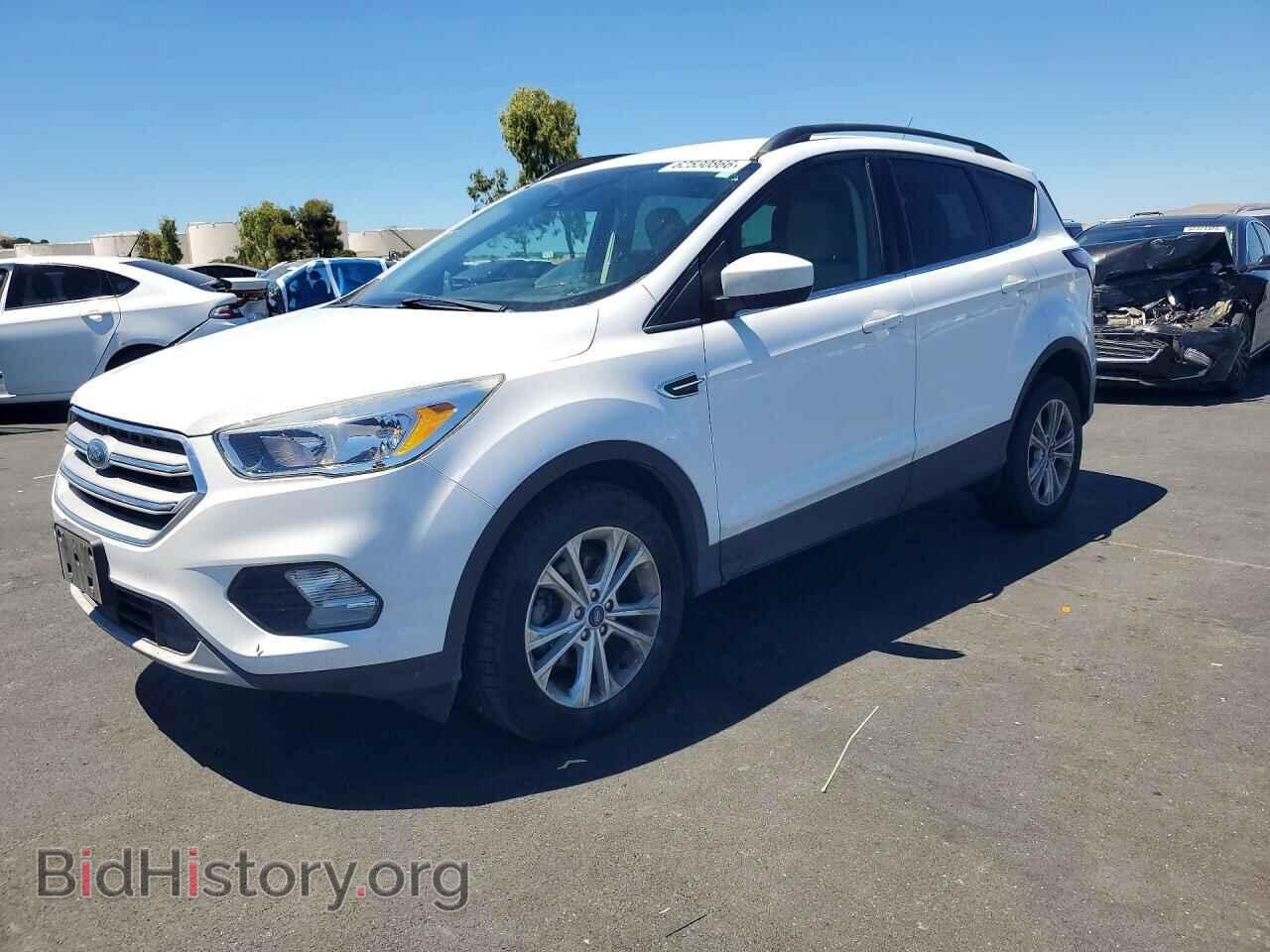 Фотография 1FMCU0GD6JUD07995 - FORD ESCAPE 2018