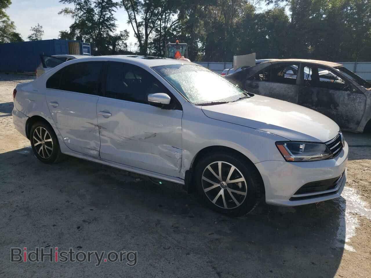 2017 VOLKSWAGEN JETTA - VIN: 3VWDB7AJ3HM265559 - Фото 4