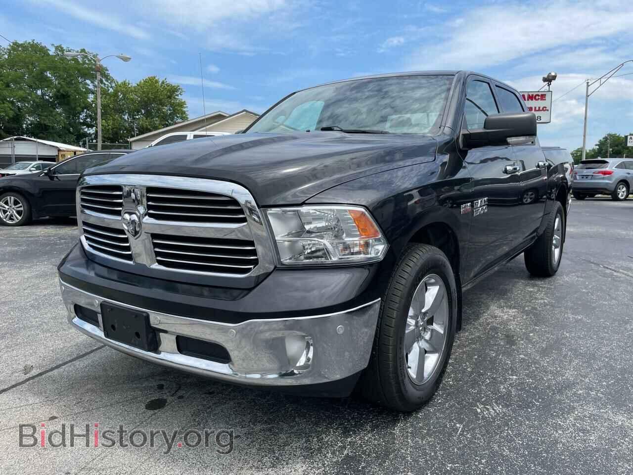 2016 RAM 1500 - VIN: 1C6RR7LT2GS220421 - Фото 2
