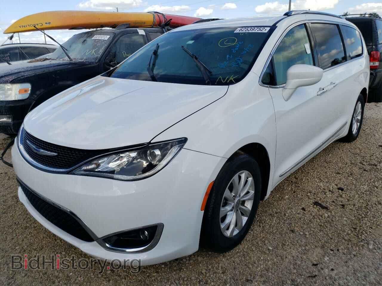 2018 CHRYSLER PACIFICA - VIN: 2C4RC1BG5JR246743 - Photo 2