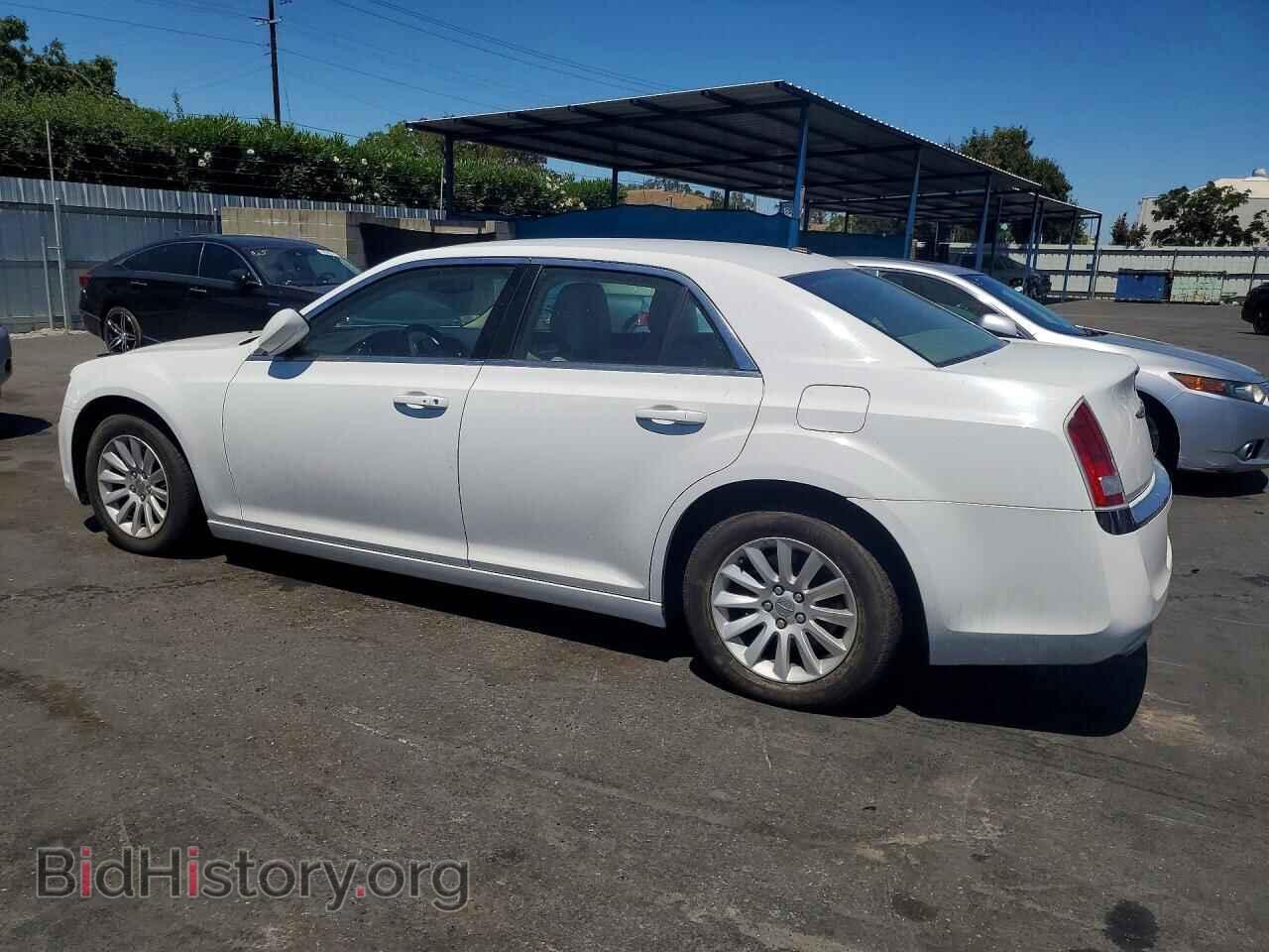 2014 CHRYSLER 300 - VIN: 2C3CCAAG1EH375344 - Photo 2