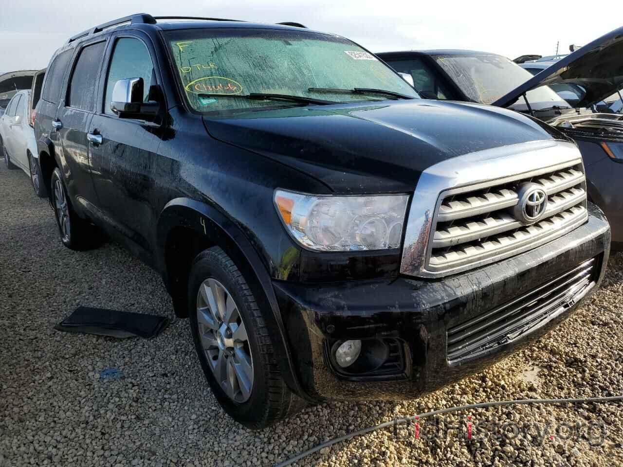 Photo 5TDKY5G11BS033666 - TOYOTA SEQUOIA 2011