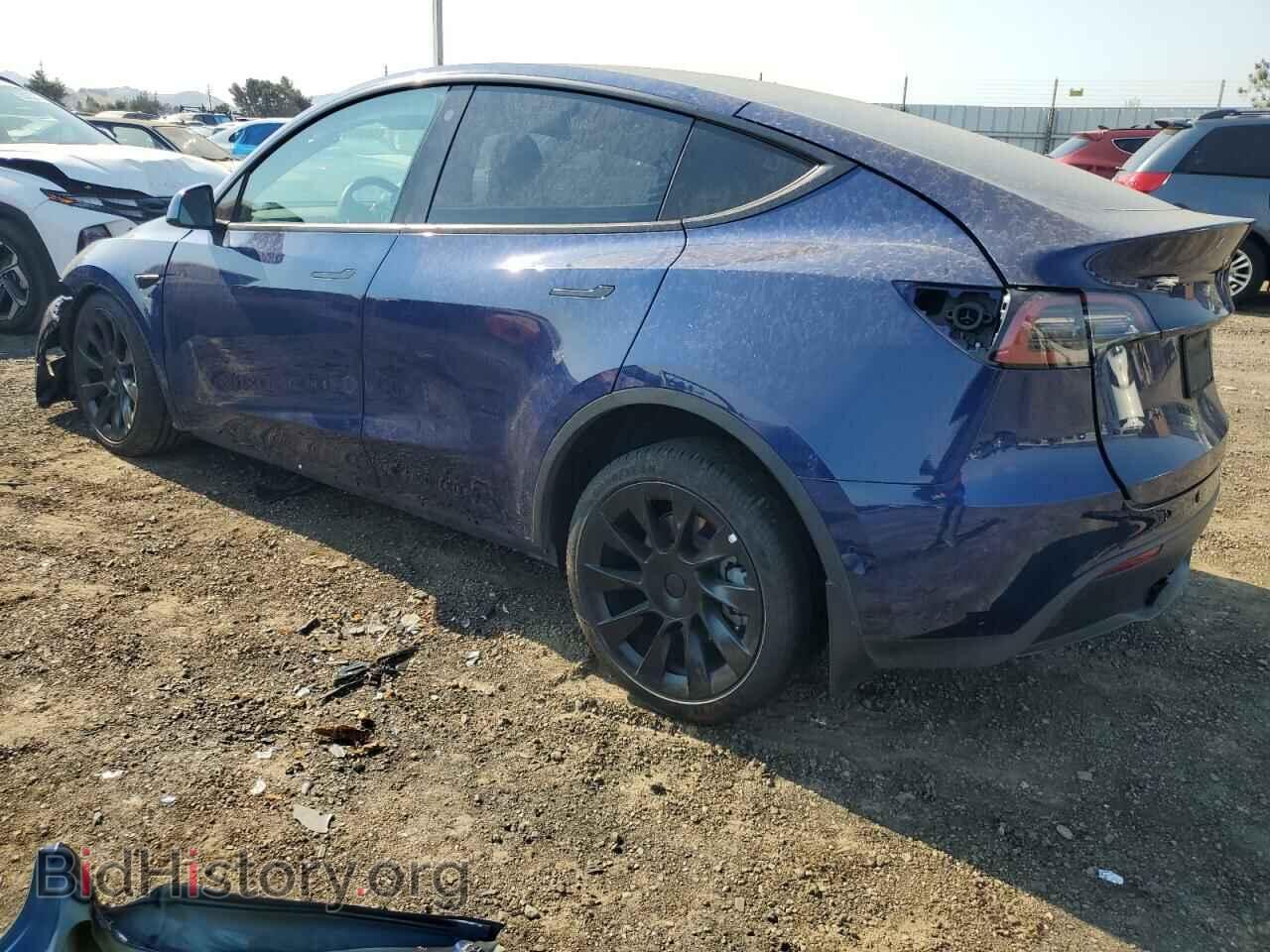 2022 TESLA MODEL Y - VIN: 7SAYGDEE0NF329058 - Photo 2