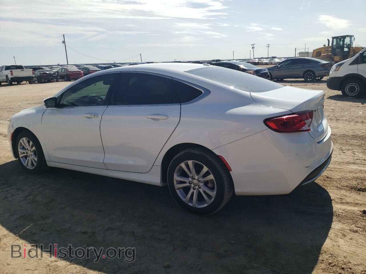 2015 CHRYSLER 200 - VIN: 1C3CCCAB5FN539123 - Фото 2