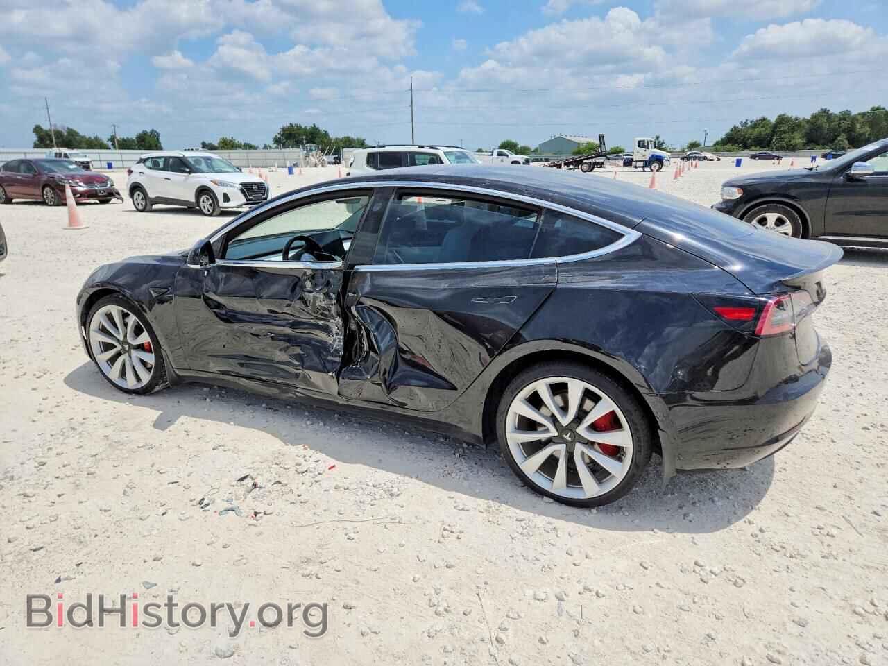 2018 TESLA MODEL 3 - VIN: 5YJ3E1EB7JF070077 - Photo 2