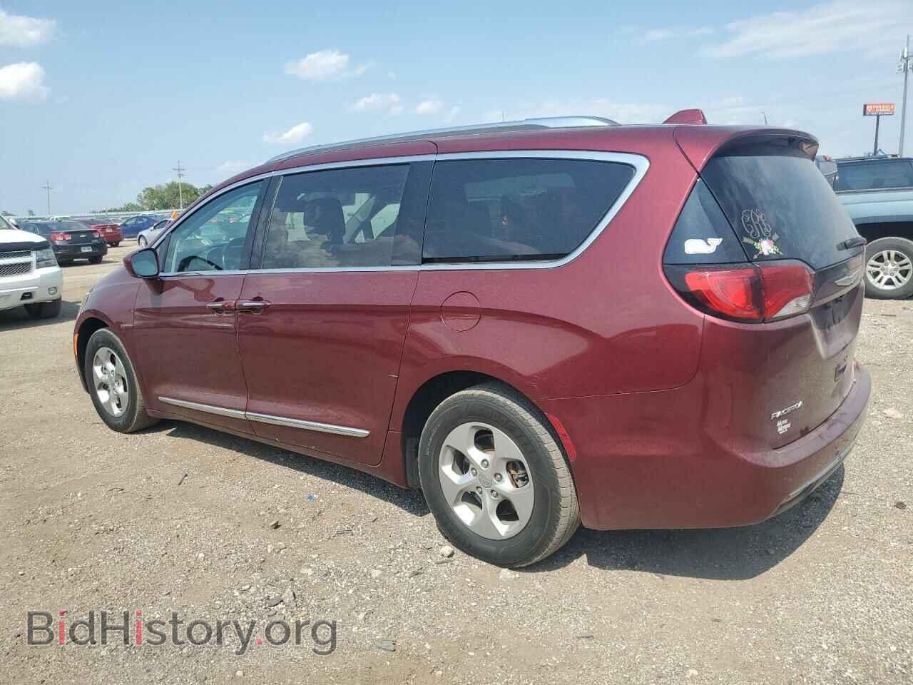 2017 CHRYSLER PACIFICA - VIN: 2C4RC1EG3HR653014 - Photo 2