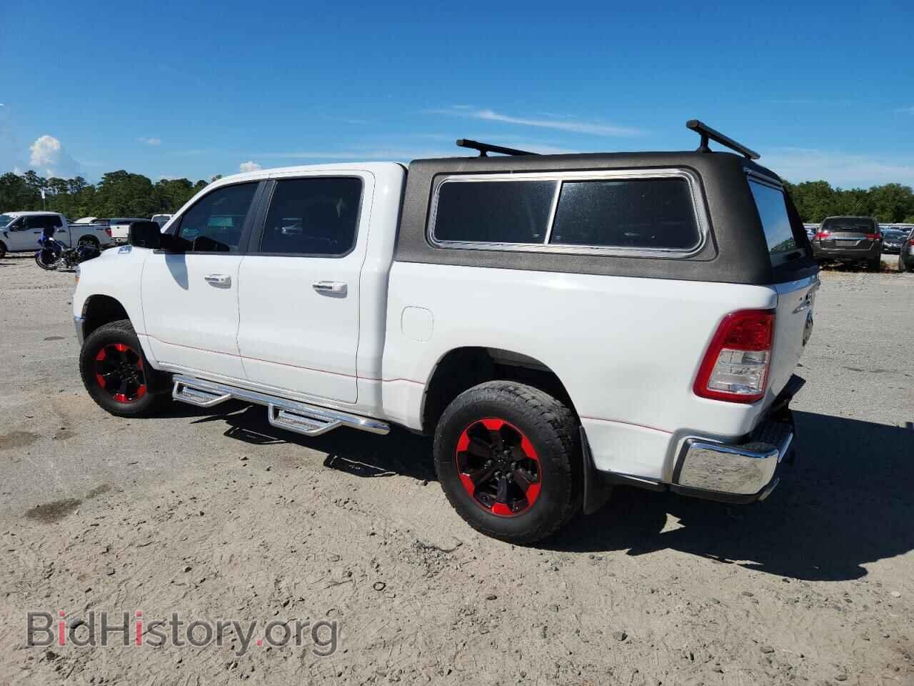 2020 RAM 1500 - VIN: 1C6SRFFM2LN248552 - Фото 2