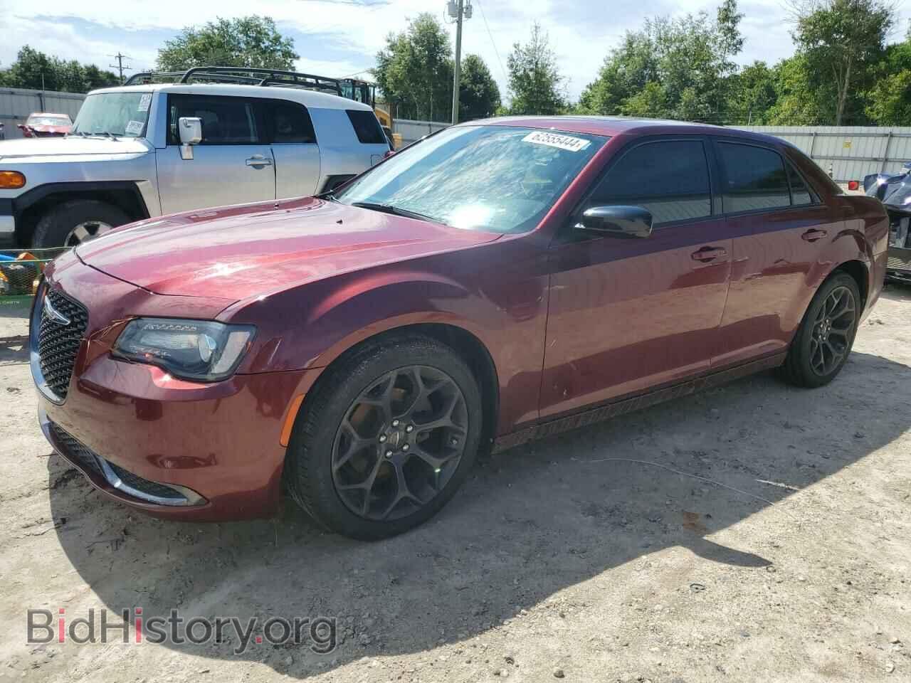 Фотография 2C3CCAAG9KH729042 - CHRYSLER 300 2019