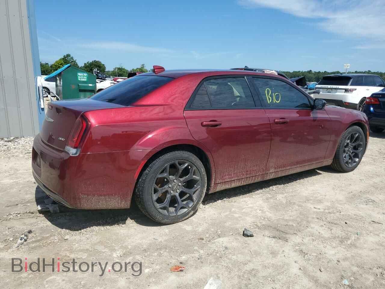 2019 CHRYSLER 300 - VIN: 2C3CCAAG9KH729042 - Фото 3