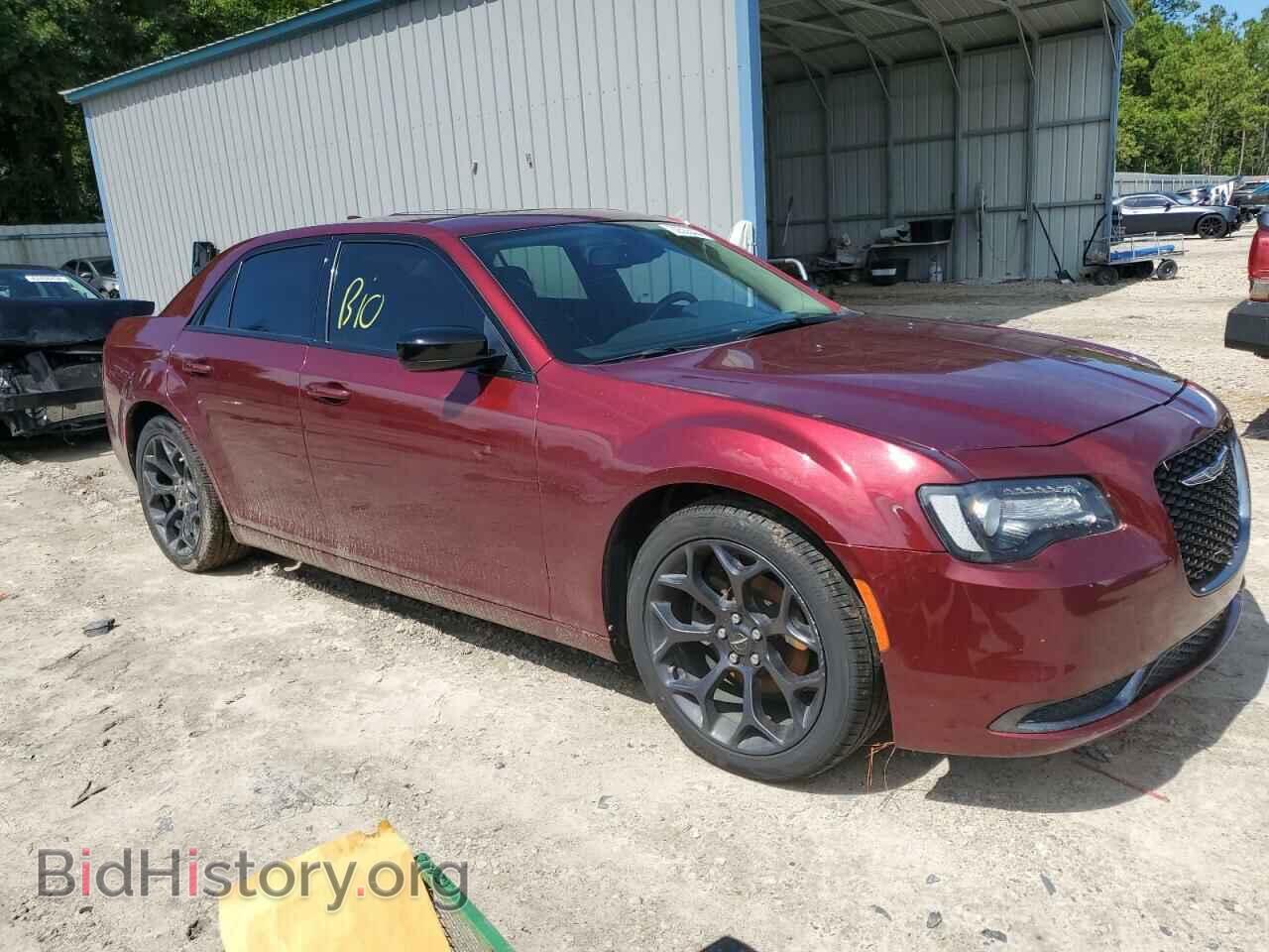 2019 CHRYSLER 300 - VIN: 2C3CCAAG9KH729042 - Фото 4