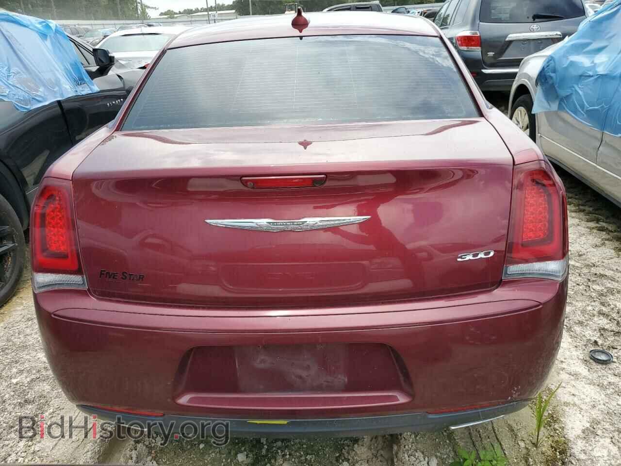 2019 CHRYSLER 300 - VIN: 2C3CCAAG9KH729042 - Фото 6