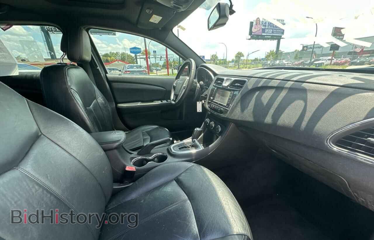 2011 CHRYSLER 200 - VIN: 1C3BC2FG7BN618037 - Фото 5