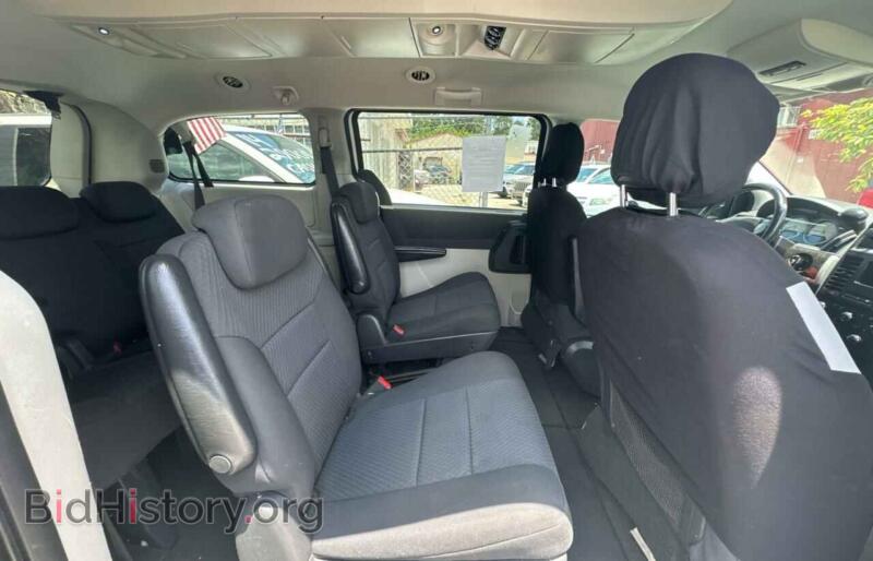 2010 Dodge CARAVAN (VIN 2D4RN5D1XAR434722) — фото 6 из 10