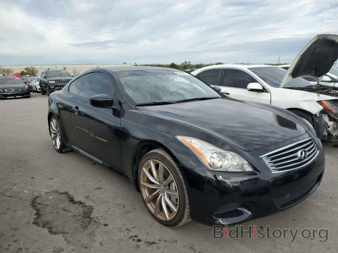 Photo JN1CV6EK7AM101304 - INFINITI G37 2010