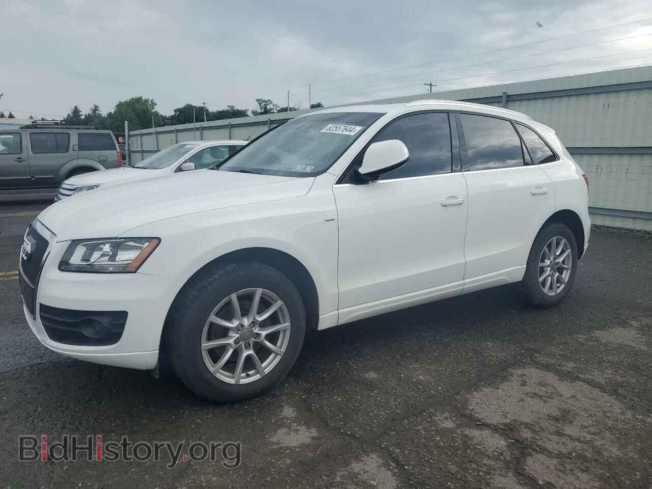 Фотография WA1CFAFP7CA113796 - AUDI Q5 2012