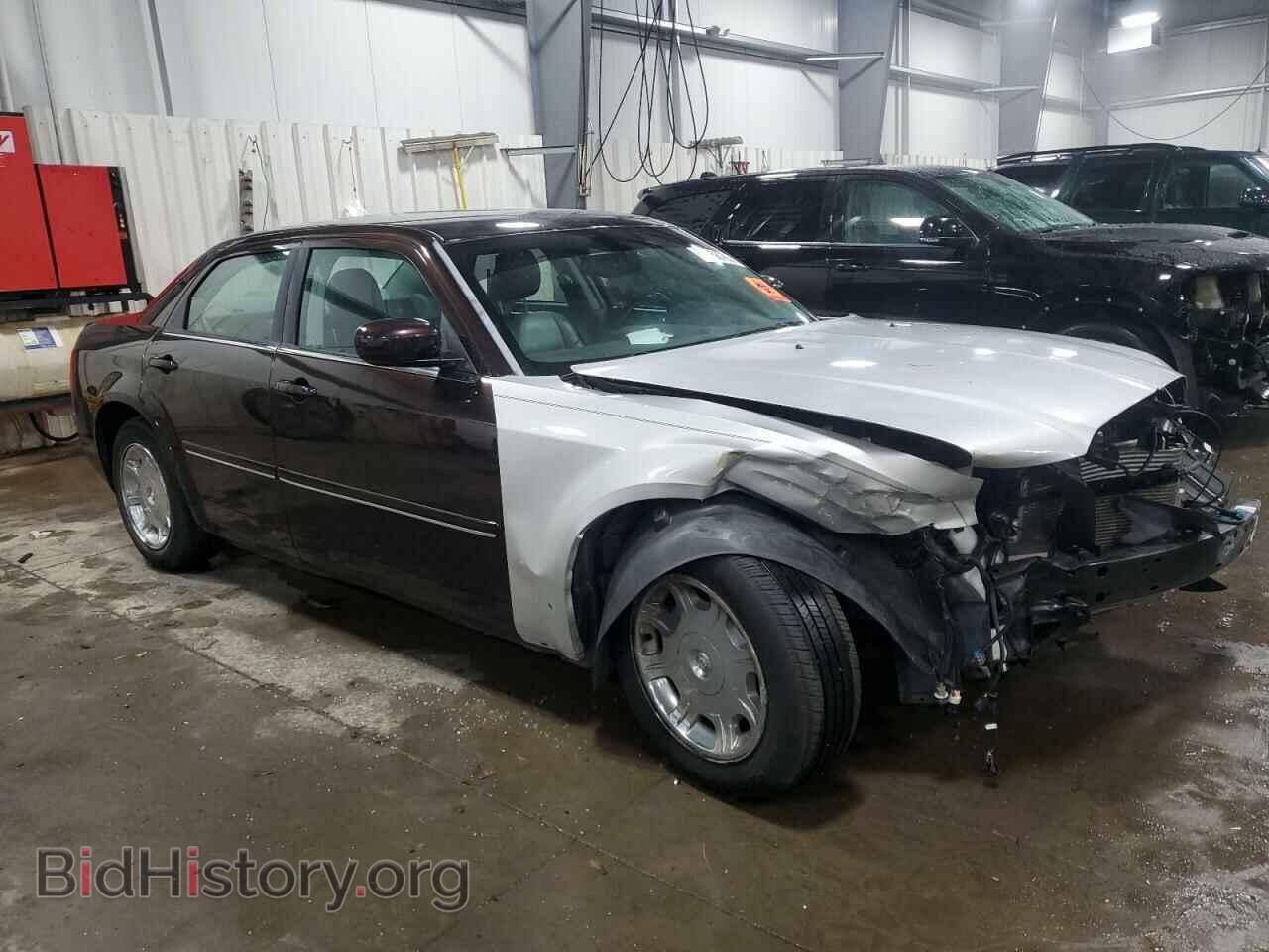 2005 CHRYSLER 300 - VIN: 2C3AA53G95H163616 - Фото 4