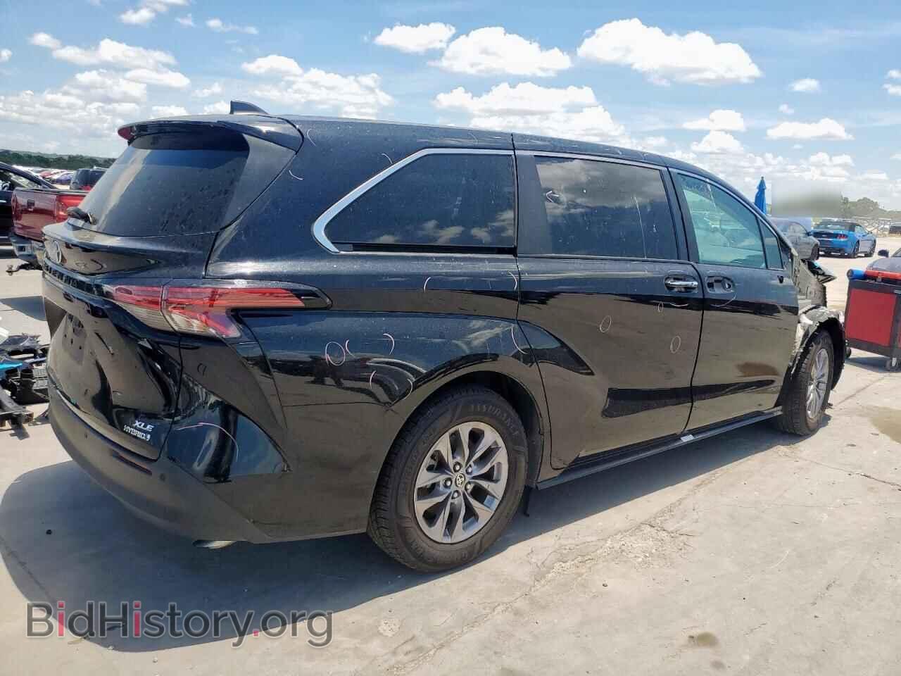 2021 TOYOTA All Models - VIN: 5TDYRKEC7MS011118 - Фото 3