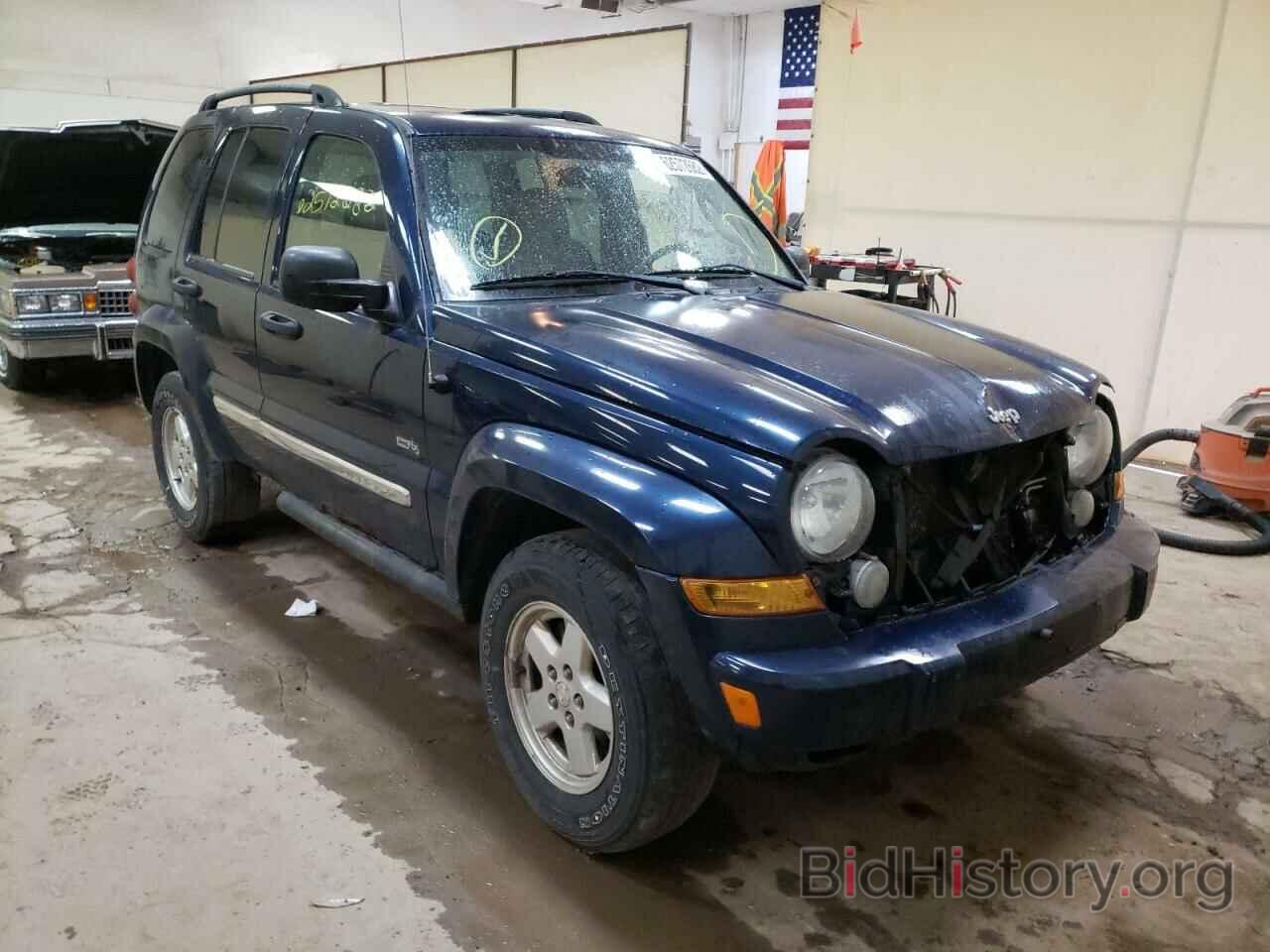 Photo 1J4GL48K06W249093 - JEEP LIBERTY 2006