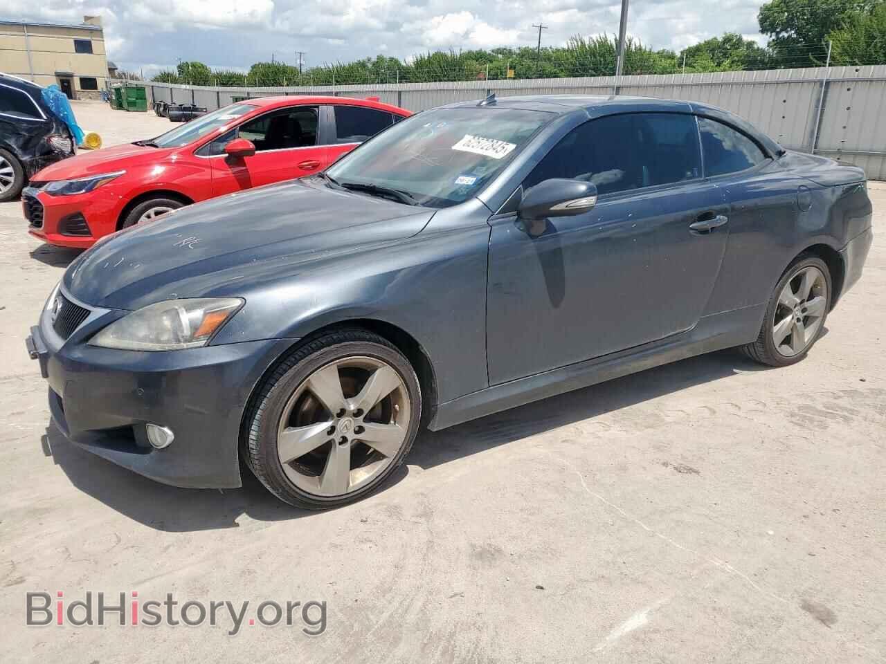 Photo JTHFF2C2XB2519905 - LEXUS IS 2011