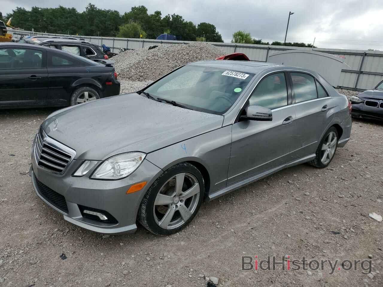 Photo WDDHF8HBXBA454863 - MERCEDES-BENZ E-CLASS 2011